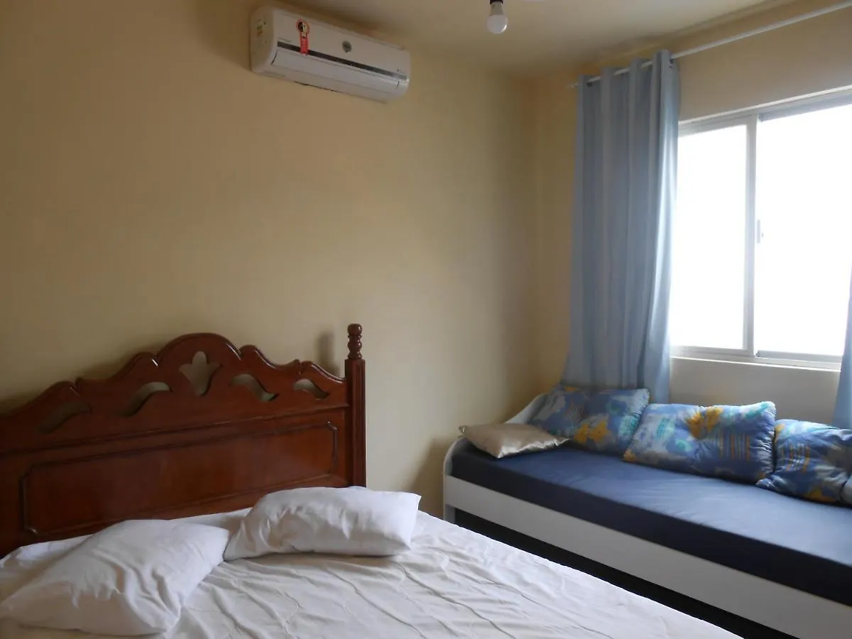 Residencial Yamanashi Apartment Bombinhas