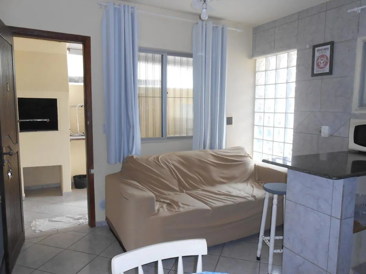 Residencial Yamanashi Apartment Bombinhas
